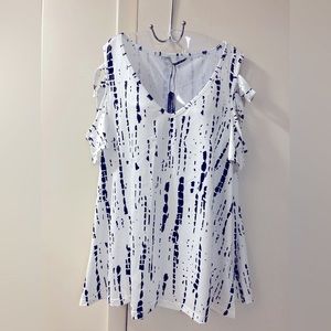 Noracora women’s black & white tunic top with short cut out sleeves size XL NWT